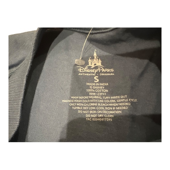 Disneyland Festival of Holidays 2017 Passholder Tshirt Sz S - Picture 4 of 4